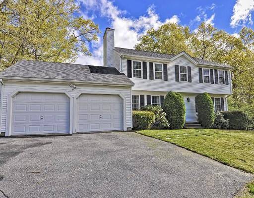 12 Christopher Dr, Grafton, MA 01519