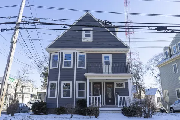 202 Elliot St #3, Newton, MA 02464