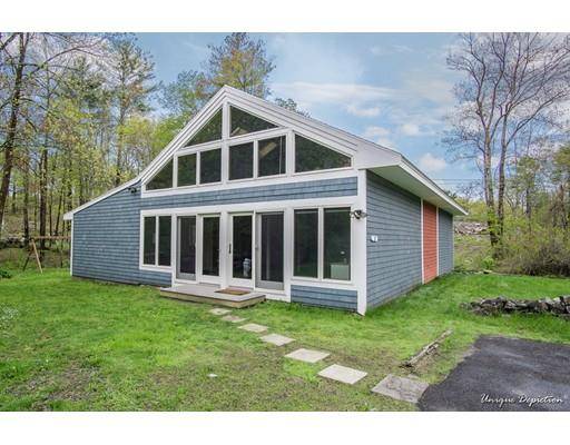 25 Peabody Street, Middleton, MA 01949