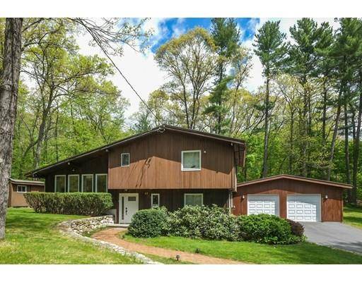 47 Country Corners Rd, Wayland, MA 01778