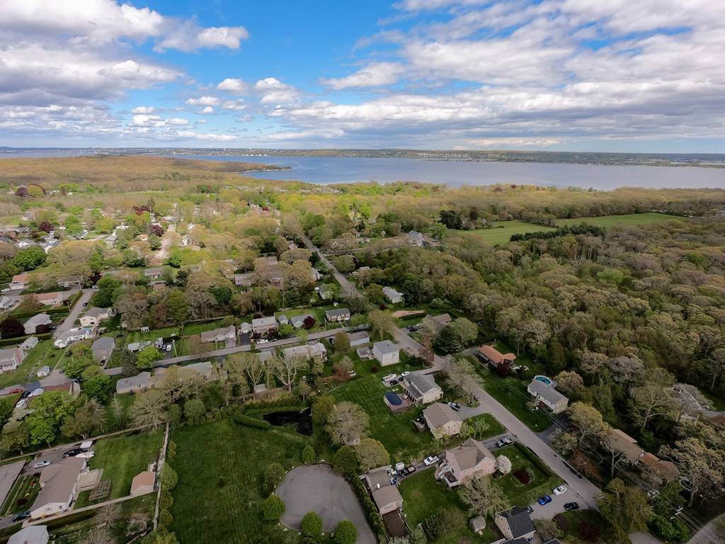 Bristol, RI 02809,59 Garfield Ct