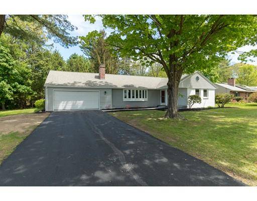 20 Laurel Ln, Longmeadow, MA 01106