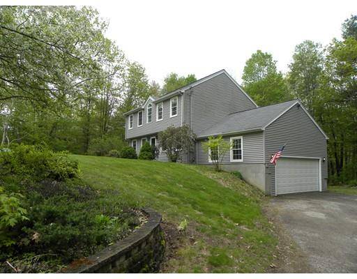 67 Little Muggett Rd, Charlton, MA 01507