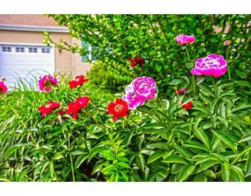 North Attleboro, MA 02760,81 Galway Dr.