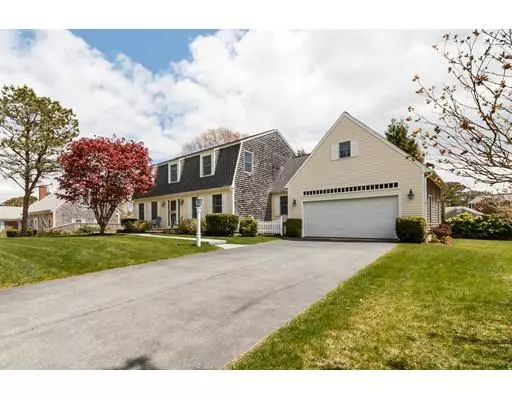 39 Porter Ln, Dennis, MA 02670