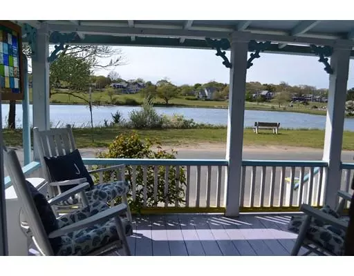 Oak Bluffs, MA 02557,9 Siloam Ave