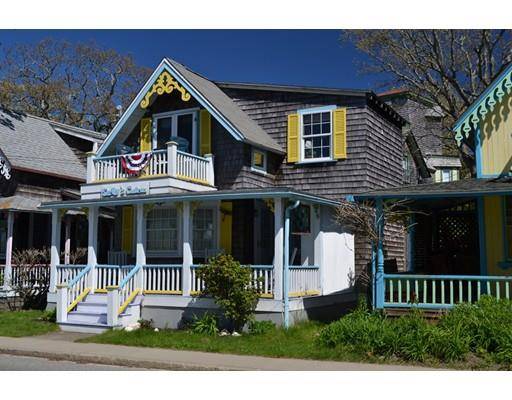 9 Siloam Ave, Oak Bluffs, MA 02557