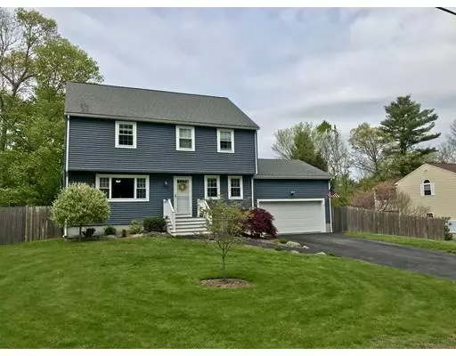 70 Laurel Ln, Raynham, MA 02767