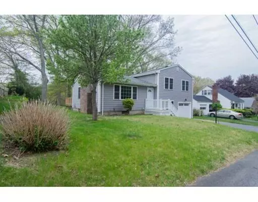 Dartmouth, MA 02747,20 Macarthur St