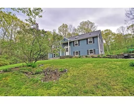 362 Chocolog Road, Uxbridge, MA 01569