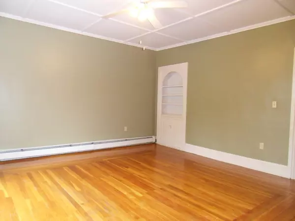 Blackstone, MA 01504,30 Mendon St #30