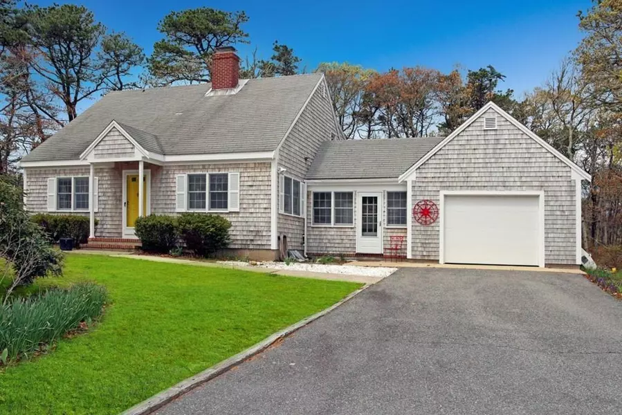 70 Kendrick Rd, Harwich, MA 02645