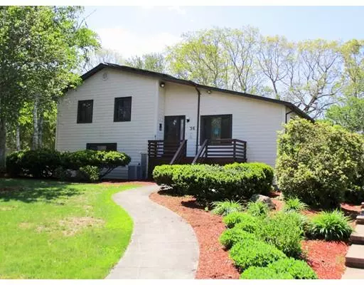 Dartmouth, MA 02747,36 Emerald Dr