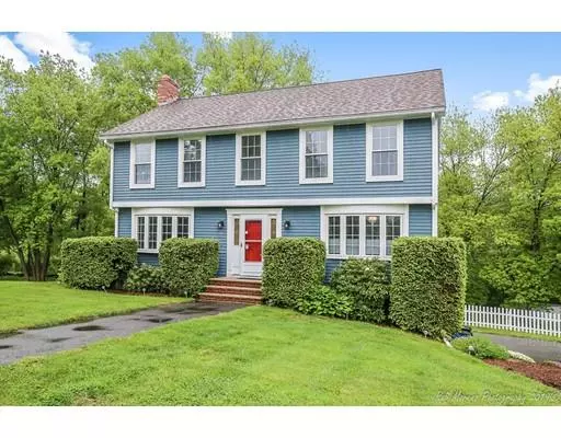 31 Pinewood Lane, Groveland, MA 01834