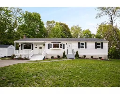 11 Noonans Ln, Holbrook, MA 02343