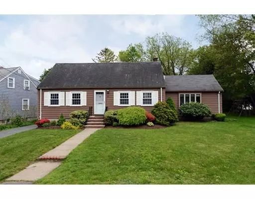 62 Newcastle Road, Peabody, MA 01960