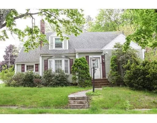 19 Hemenway St, Methuen, MA 01844