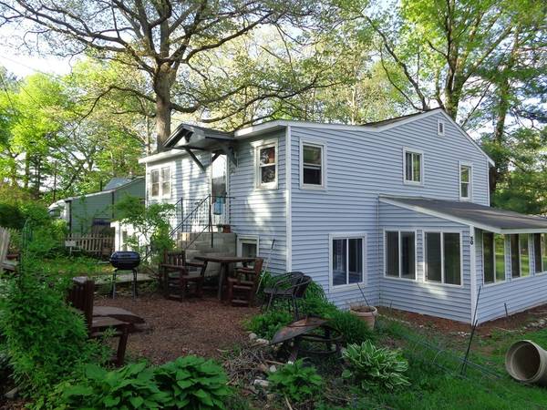 50 Poole Road, Belchertown, MA 01007