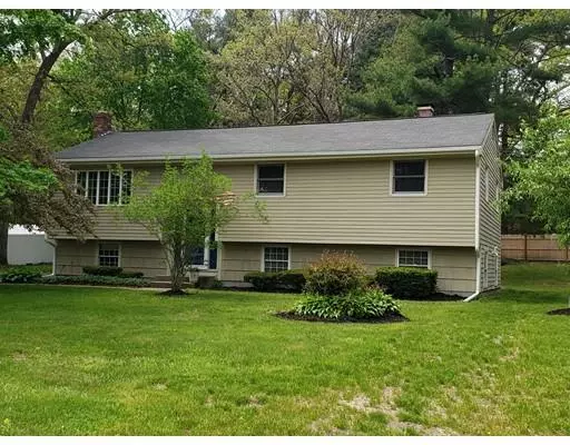 Raynham, MA 02767,123 Lakeview Dr