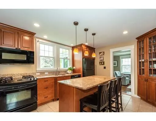 Milton, MA 02186,24 Brae Burn Rd