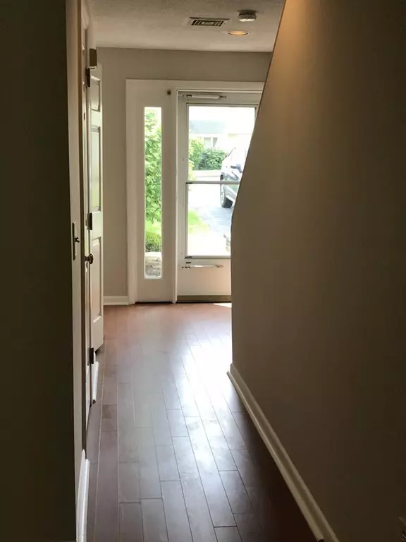 Worcester, MA 01604,55 Oakwood Ln #55