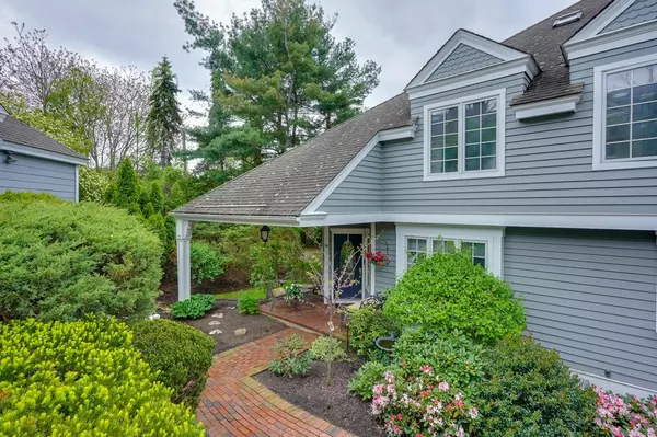 44 Eastern Point #44, Shrewsbury, MA 01544