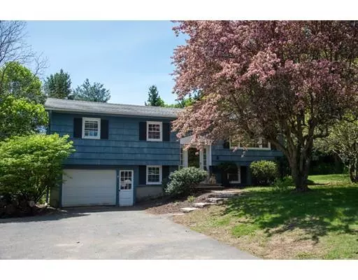 2 Holden Rd, Paxton, MA 01612