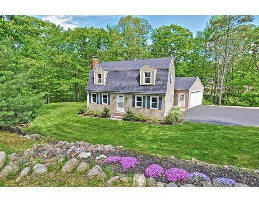 10 Gilmore Rd, Wrentham, MA 02093