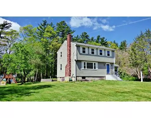 36 Richard Rd, Hanson, MA 02341