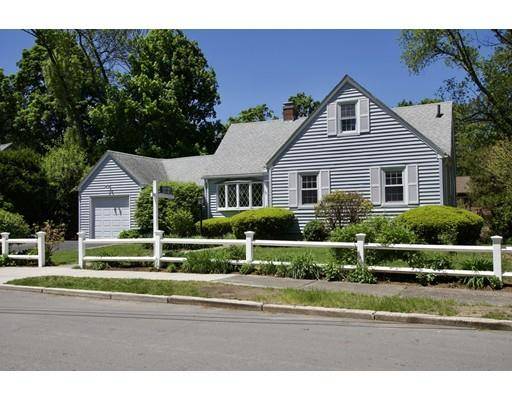 30 Crehore Dr, Newton, MA 02462