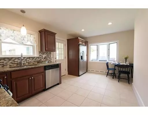 Swansea, MA 02777,53 Ocean View Ave