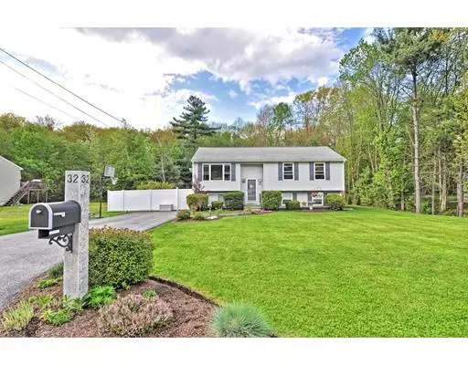 32 Colonial Road, Douglas, MA 01516