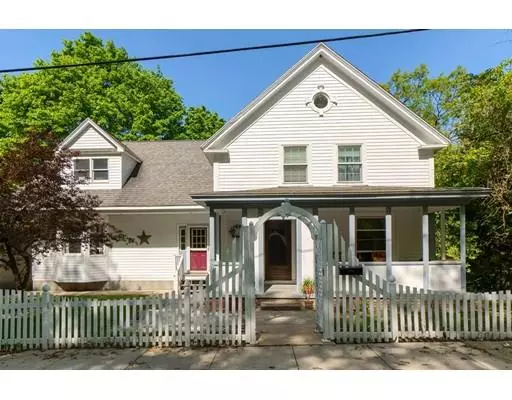 329 Beacon St, Athol, MA 01331