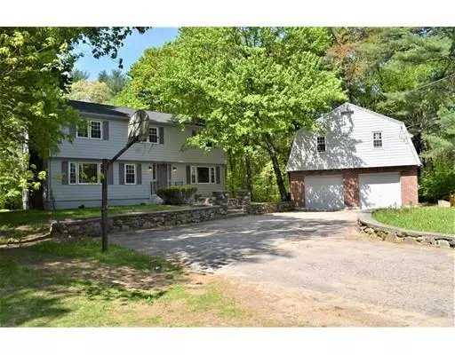 Norton, MA 02766,142 Oak St