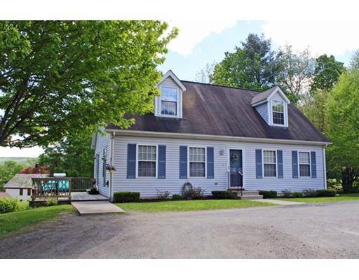 52 North Street, Buckland, MA 01370