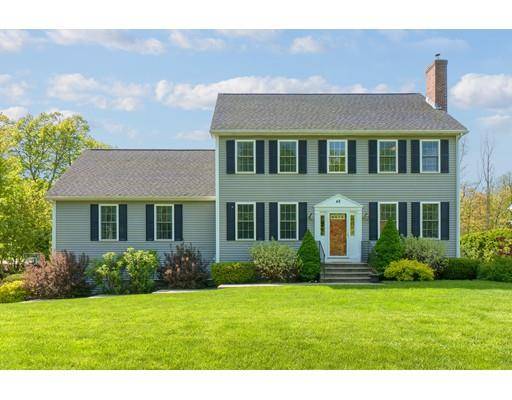 48 Redstone Pl, Sterling, MA 01564