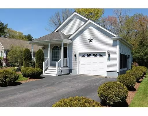 16 Harmony Xing, East Bridgewater, MA 02333