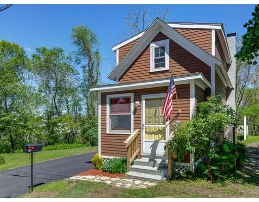 11 East Street, Lunenburg, MA 01462