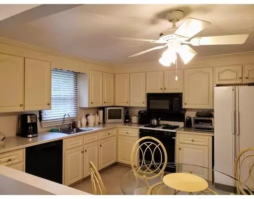 West Bridgewater, MA 02379,22 Crescent St