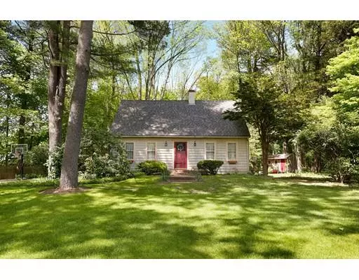 Walpole, MA 02081,28 Brown Dr