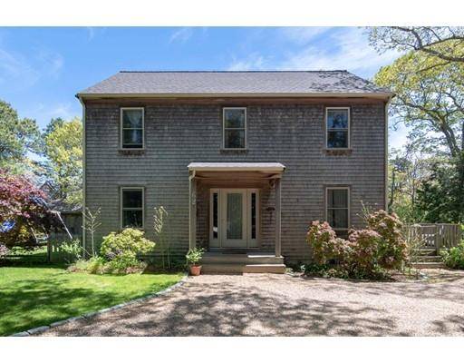 62 Front, Oak Bluffs, MA 02557