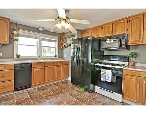 Pawtucket, RI 02861,15 Welden Street