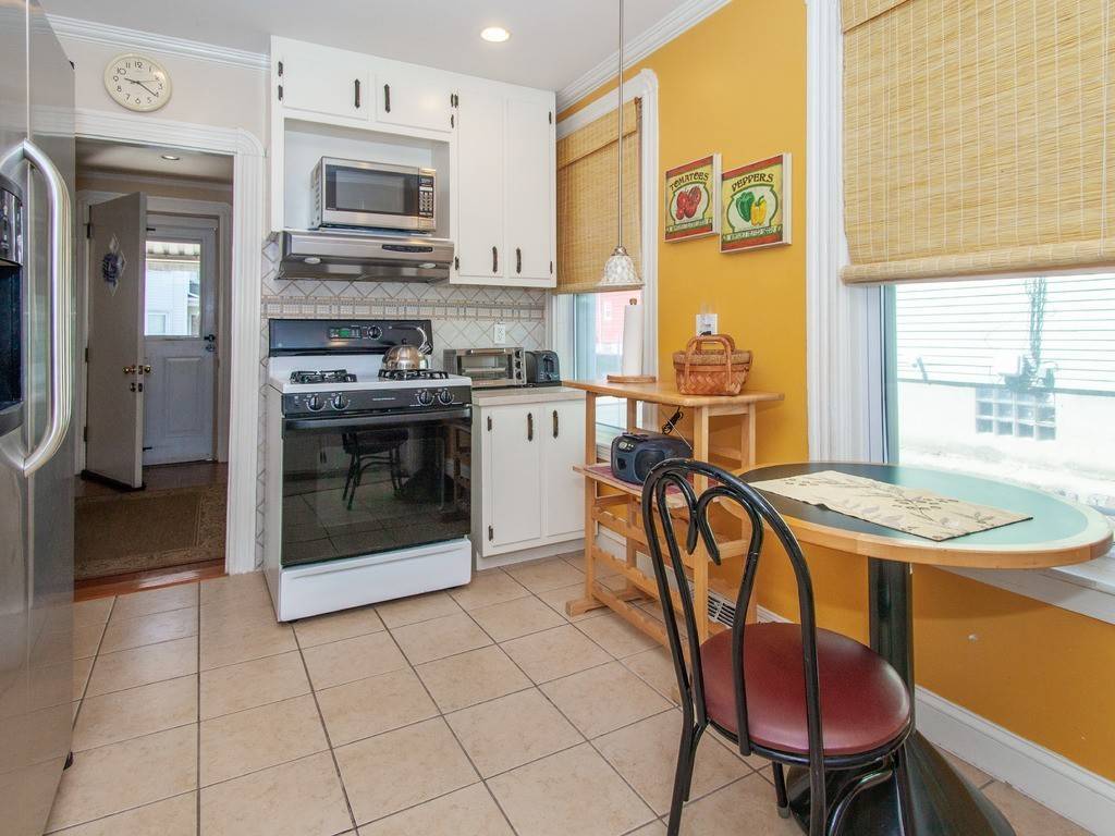 Everett, MA 02149,24 Linden Street