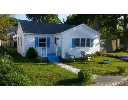 6 G St, Hull, MA 02045