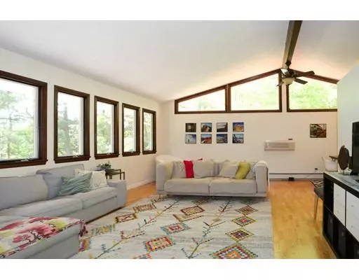 Framingham, MA 01701,25 Nixon Rd