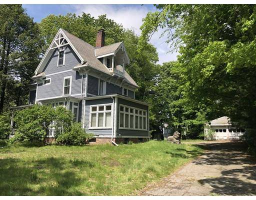 31 Elm St, Wellesley, MA 02481