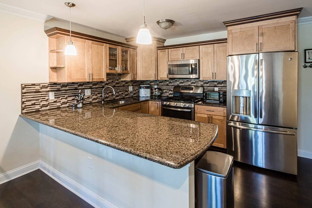 Quincy, MA 02171,39 Fayette St #203