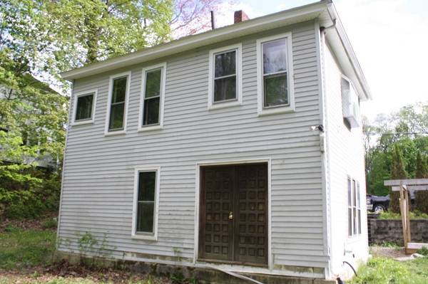 Greenfield, MA 01301,77 Pierce St