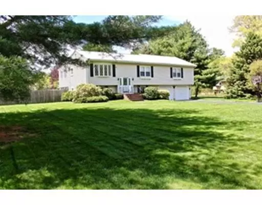 146 Lori Ln, East Bridgewater, MA 02333