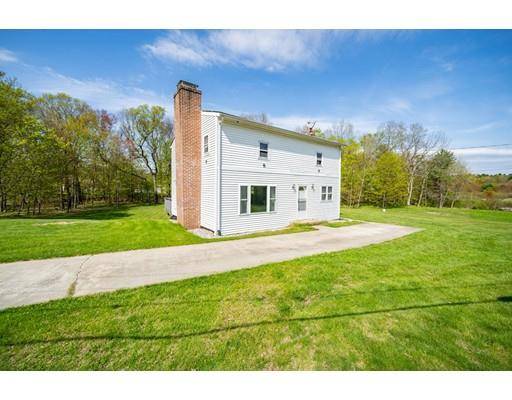 814 George Hannum Rd, Belchertown, MA 01007